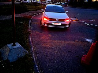 2015 Volkswagen Jetta VI Рестайлинг, белый, 1200000 рублей, вид 2