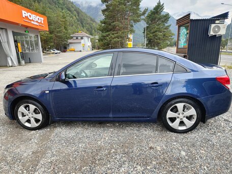 2011 Chevrolet Cruze I, синий, 750000 рублей, вид 2
