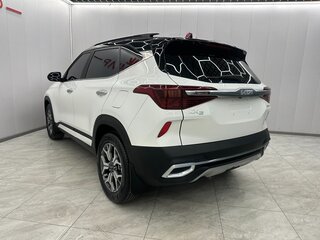 2022 Kia KX3, белый, 1790000 рублей, вид 5