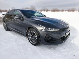 2021 Kia K5 III, серый, 2600000 рублей, вид 1