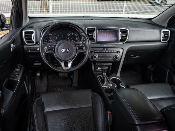 2017 Kia Sportage IV, серый, 1995000 рублей - вид 5