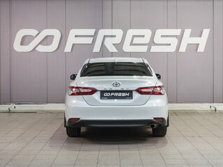 2021 Toyota Camry VIII (XV70) Рестайлинг, белый, 3449000 рублей, вид 4