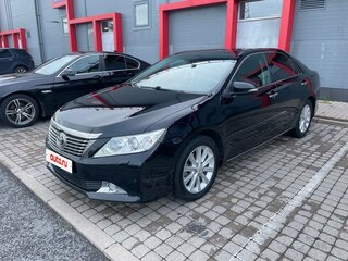 2014 Toyota Camry VII (XV50), чёрный, 1800000 рублей, вид 2