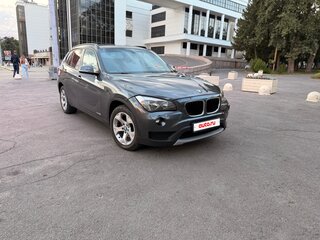 2013 BMW X1 20i I (E84) Рестайлинг, серый, 1248990 рублей, вид 4