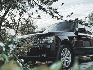 2010 Land Rover Range Rover III Рестайлинг 2, коричневый, 2320000 рублей, вид 1