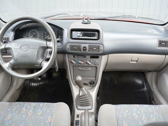 1998 Toyota Corolla VIII (E110), красный, 149888 рублей - вид 6