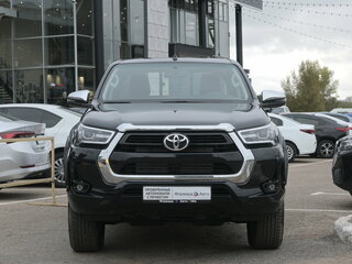 2025 Toyota Hilux VIII Рестайлинг 2, чёрный, 7500000 рублей, вид 2