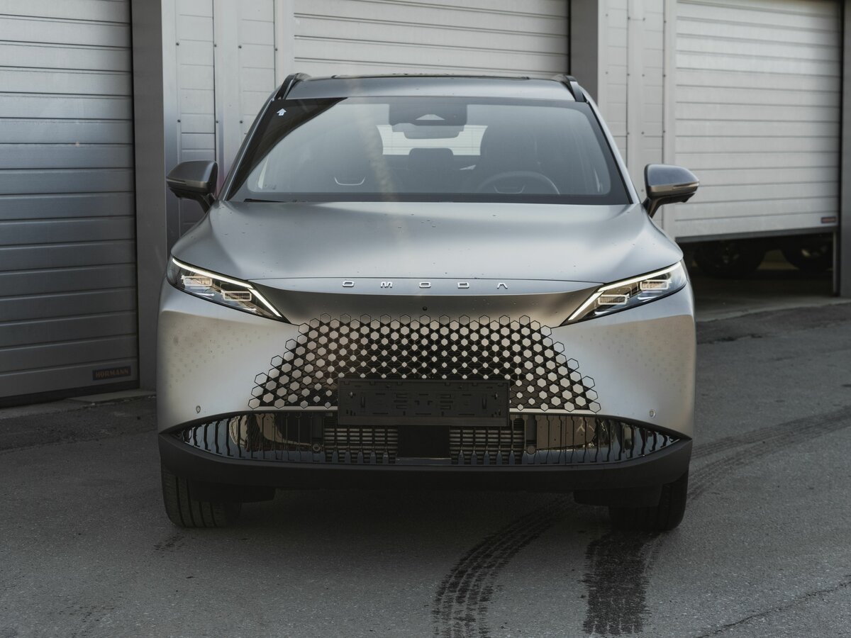 Открыть фотографии: Omoda C7