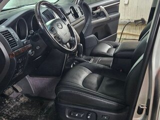 2011 Toyota Land Cruiser 200 Series, серебристый, 3250000 рублей, вид 3