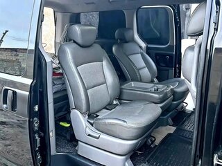 2009 Hyundai Grand Starex I, чёрный, 1350000 рублей, вид 3