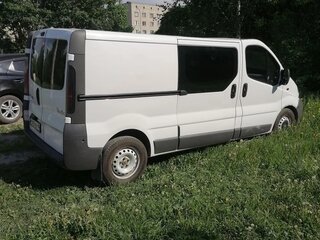 2004 Renault Trafic II, белый, 1000000 рублей, вид 3