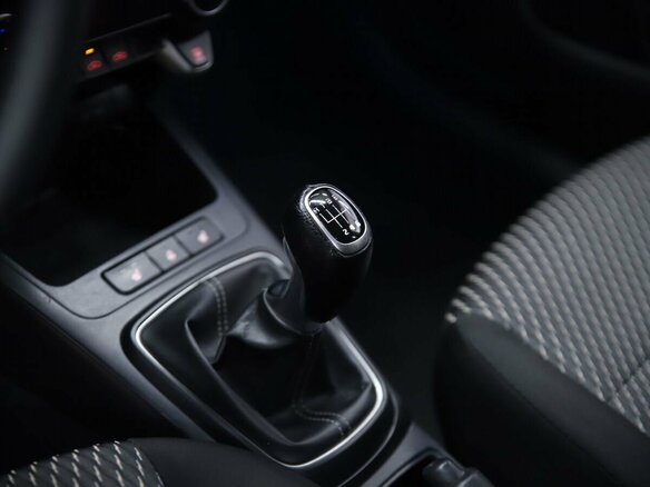 2018 Kia Rio X-Line IV, серебристый, 1130000 рублей - вид 12
