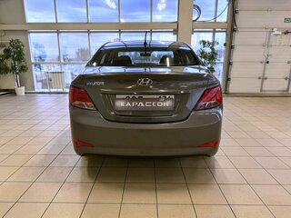 2015 Hyundai Solaris I Рестайлинг, серый, 799000 рублей, вид 4