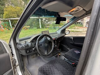 2002 Mercedes-Benz Vaneo, серебристый, 540000 рублей, вид 4