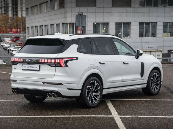 2023 Lynk & Co 09 PHEV, белый, 4640000 рублей - вид 5