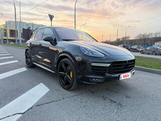 2015 Porsche Cayenne Turbo II Рестайлинг (958), чёрный, 4370000 рублей, вид 1