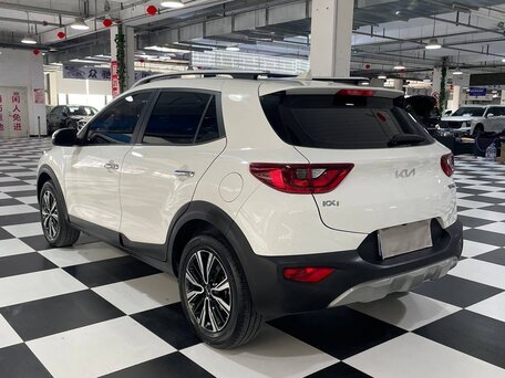 2022 Kia KX1, белый, 1350000 рублей, вид 4