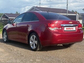 2010 Chevrolet Cruze I, красный, 630000 рублей, вид 5
