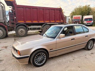 1991 BMW 5 серии 520i III (E34), бежевый, 300000 рублей, вид 3