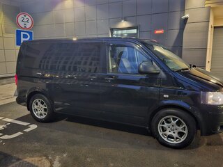 2010 Volkswagen Multivan T5 Рестайлинг, чёрный, 1900000 рублей, вид 5
