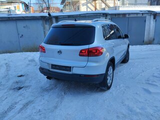 2011 Volkswagen Tiguan I Рестайлинг, серебристый, 1400000 рублей, вид 5