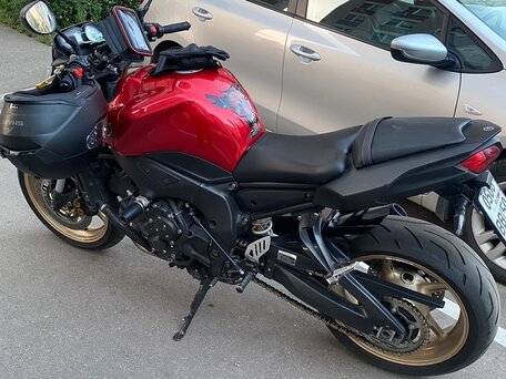 2011 Yamaha FZ8, красный, 670000 рублей, вид 1