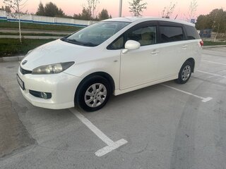 2010 Toyota Wish II, белый, 1300000 рублей, вид 1