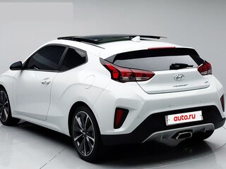 2018 Hyundai Veloster II, белый, 1615000 рублей, вид 2