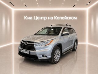 2014 Toyota Highlander III (XU50), серебристый, 3145000 рублей, вид 1