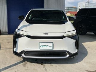 2025 Toyota bZ4X 57.7 kWh I Рестайлинг, белый, 2940000 рублей, вид 2