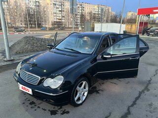 2002 Mercedes-Benz C-Класс 180 II (W203), чёрный, 400000 рублей, вид 2