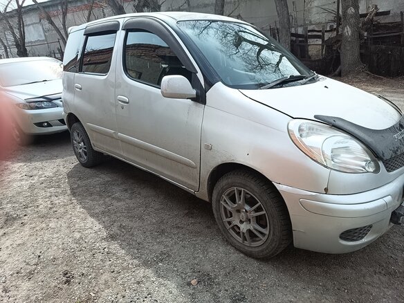 2003 Toyota FunCargo, серый, 370000 рублей - вид 2
