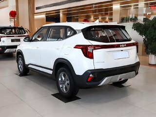 2026 Kia Seltos I Рестайлинг, белый, 1910000 рублей, вид 4