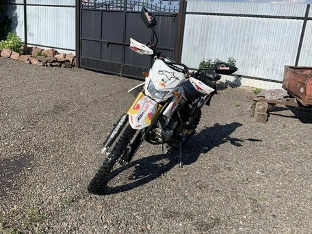 2012 Kawasaki D-tracker 125, белый, 300000 рублей, вид 1