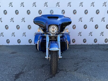 2014 Harley-Davidson Tri Glide, синий, 1550000 рублей, вид 2