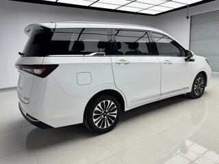 2022 Wuling Jiachen, белый, 960000 рублей, вид 4