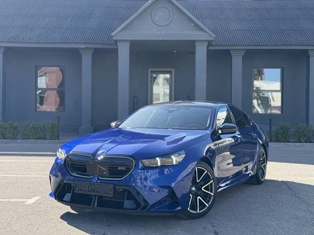2025 BMW M5 VII (G90), синий, 18480000 рублей, вид 1