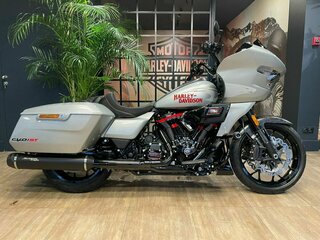 2025 Harley-Davidson CVO Road Glide ST, серебристый, 6250000 рублей, вид 1