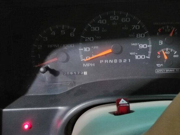 1997 GMC Suburban, чёрный, 6000000 рублей - вид 12