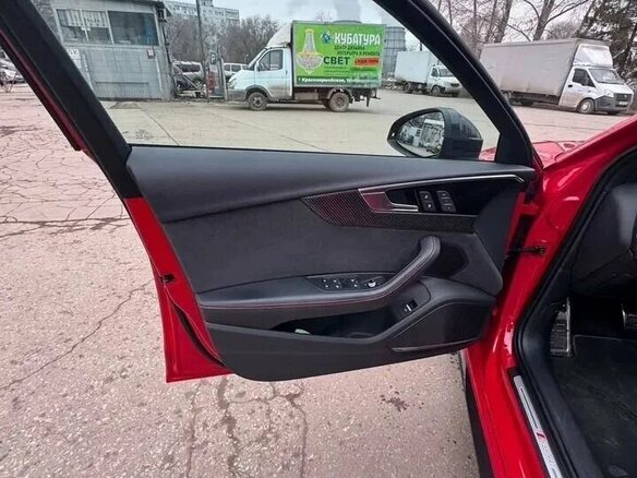 2021 Audi RS 4 IV (B9) Рестайлинг, красный, 9400000 рублей - вид 12