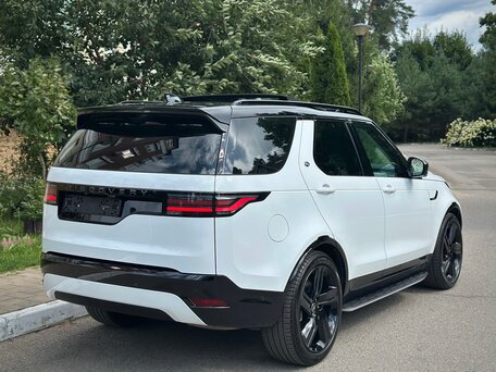 2025 Land Rover Discovery D350 V Рестайлинг, белый, 11980000 рублей, вид 3
