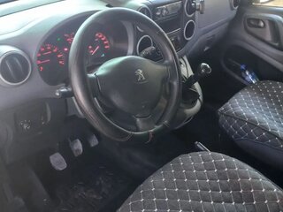2012 Peugeot Partner II, серый, 800000 рублей, вид 5