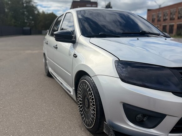 2014 Lada (ВАЗ) Granta I, серебристый, 650000 рублей - вид 2
