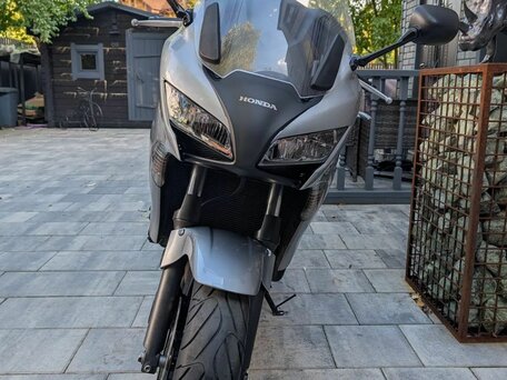 2010 Honda CBF 1000, серебристый, 569000 рублей, вид 1