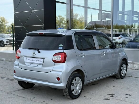 2016 Toyota Passo III, серый - вид 9
