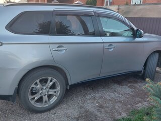 2013 Mitsubishi Outlander III, серебристый, 1300000 рублей, вид 1