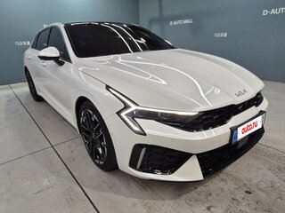 2026 Kia K5 III Рестайлинг, белый, 3870084 рублей, вид 3