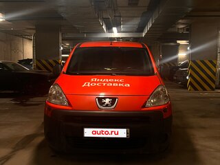 2009 Peugeot Partner II, красный, 370000 рублей, вид 2