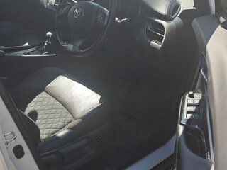 2018 Toyota C-HR I, белый, 1730000 рублей, вид 4