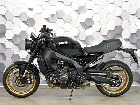2025 Yamaha XSR900, чёрный, 1399000 рублей, вид 4